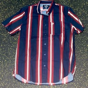 Hollister Epic Flex Stretch Lightweight Shirt Size M
